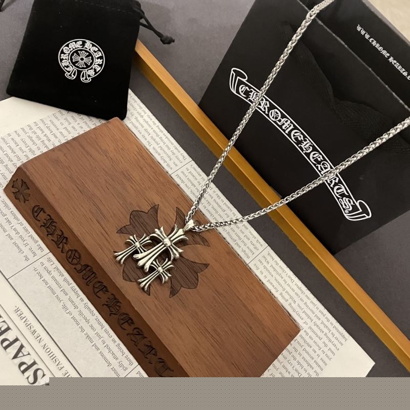 Ch**me He**ts necklaces